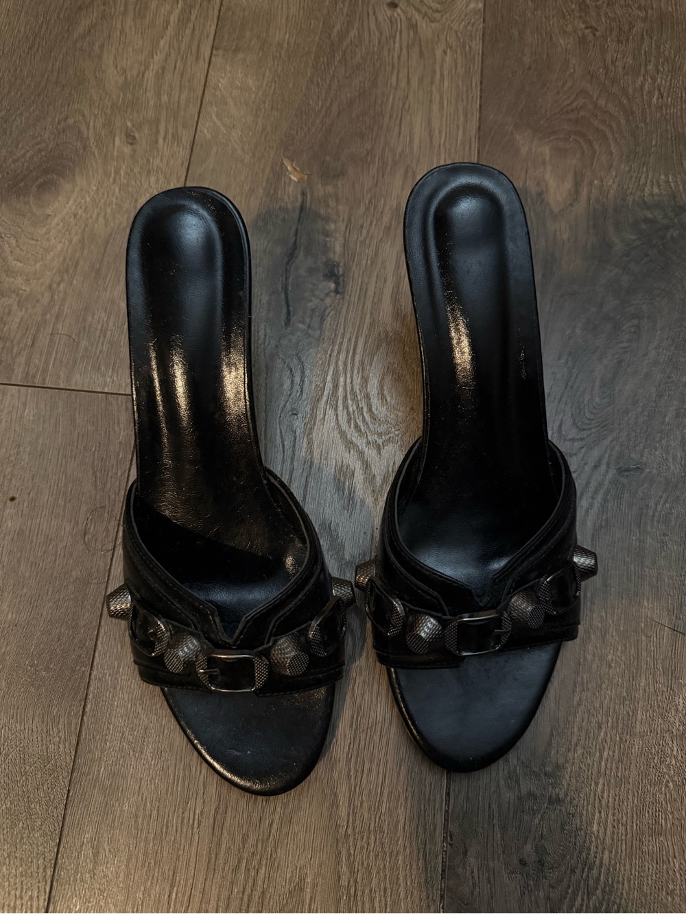 Women’s Black Slip-On kitten heels Sandals